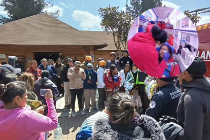 Familiares aguardaron en el ingreso sur al Parque Nacional Cotopaxi.