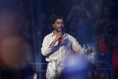 Fotografía de archivo del artista Bad Bunny durante un concierto en el Coliseo de San Juan (Puerto Rico).