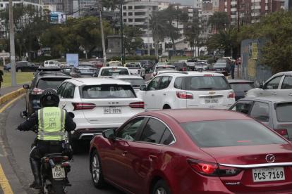 El Pico y Placa está en vigencia de 06:00 a 09:30 y de 16:00 a 20:00.