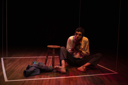 Gonzalo Estupiñán protagoniza la obra Informe para una academia, adaptación de un relato de Franz Kafka