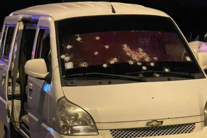 Registro. Así fue como quedó el vehículo en el que se movilizaba el director del centro carcelario en la Amazonía.