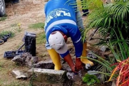 En Playas se empezaron a instalar medidores en las zonas donde se registra que hay viviendas conectadas a redes clandestinas