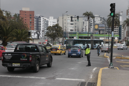 La capital mantiene un sistema de circulación vehicular denominado Pico y Placa.