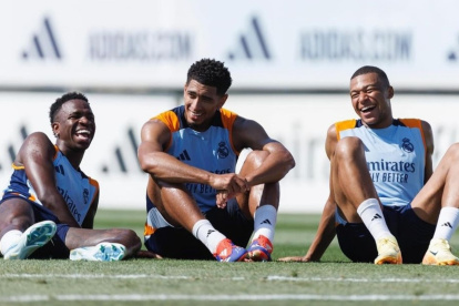 Vinicius Jr, Jude Bellingham y Kylian Mbappé figuran entre los opcionados al Balón de Oro.