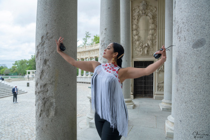 Artista. Pazmiño es vocal por Ecuador de la Asociación Internacional de la Castañuelas.