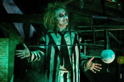 Michael Keaton como Beetlejuice.