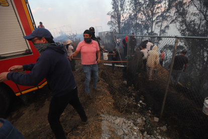Los incendios forestales tomaron fuerza en Quito.