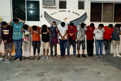 Los 13 detenidos durante el operativo militan en Playas.