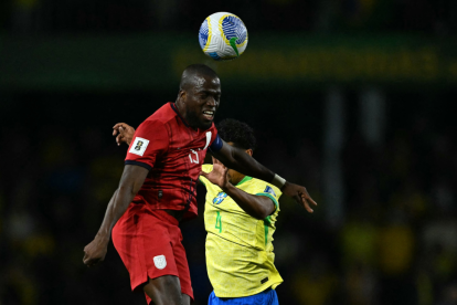 Ecuador cae ante Brasil en el estadio Couto Pereira.