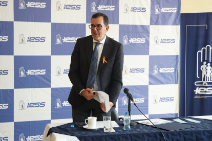 El titular del IESS, Eduardo Peña, expuso las obligaciones pendientes del Estado con el Seguro Social.