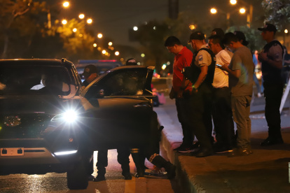 Sicarios balearon a un hombre a bordo de un vehículo blindado en Sauces 2