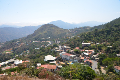 Los pobladores de la parte alta de la provincia de El Oro verían drones que sobrevuelan sus propiedades.