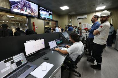 El Gobierno estuvo presente en el arranque de operaciones de la barcaza, el pasado 8 de septiembre de 2024.