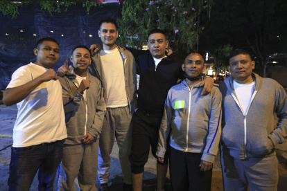 Un grupo de presos políticos nicaragüenses, liberados y enviados a Guatemala.