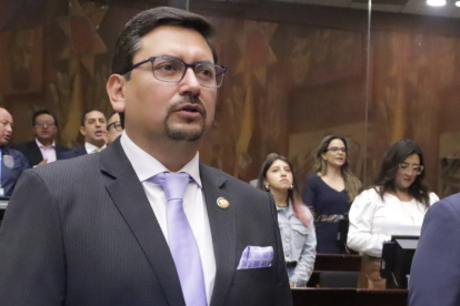 El asambleísta de la RC, Leonardo Berrezueta, asegura que el pedido de juicio político presentado por su coideario, Héctor Valladares, sigue vigente.