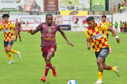 En la primera etapa, Aucas se impuso por 2-0 en el campo de Mushuc Runa.