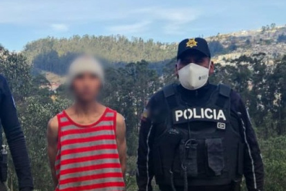 Un ciudadano fue detenido tras ser acusado de haber iniciado el incendio forestal en El Panecillo, la tarde de este jueves 12 de septiembre.