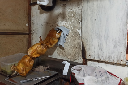 Tres picanterías de Cuenca fueron clausuradas por mantener condiciones extremas de insalubridad.