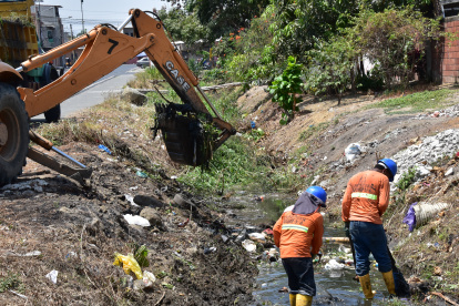 En el norte de Guayaquil  se realizó la limpieza de canales