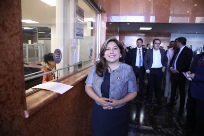 La legisladora Inés Alarcón deberá enfrentar el pedido de queja presentado por su par Paola Cabezas.