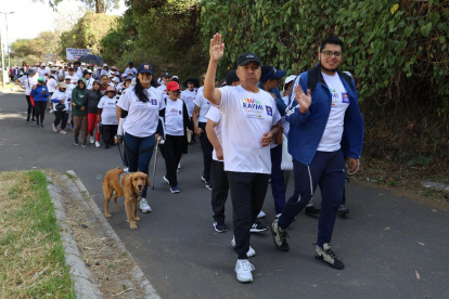 Los participantes caminaron desde el parque Santa Clara, hasta la Plaza César Chiriboga, en Sangolquí.