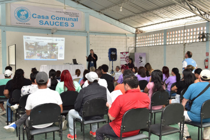 Moradores participaron en el plan piloto en torno al manejo de desechos.