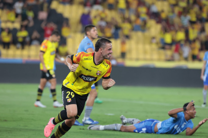 Octavio Rivero y sus goles ante Macará.