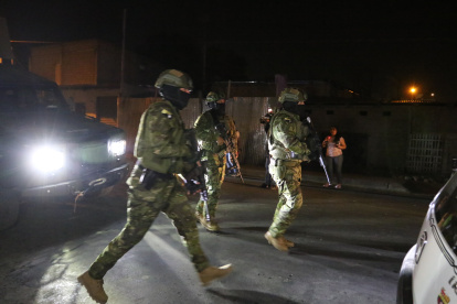 Uniformados de la Policía Nacional y Fuerzas Armadas patrullaron la zona.
