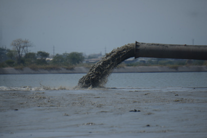 Proceso. EXPRESO constató que el sedimento extraído llega a Durán.