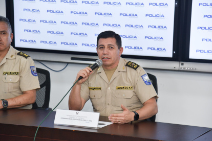El comandante de la Policía del Distrito Metropolitano de Quito (DMQ), Henry Tapia, señaló que los cortes de luz dejarán sin funcionamiento a las alarmas comunitarias.