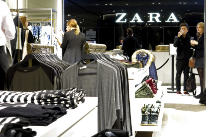 Trade Alliance Corporation, franquiciado de Zara, entre las empresas participantes.