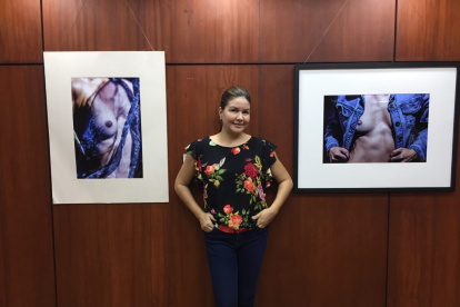 Propuesta. Ivette Ruiz apostó tres fotos difusas relativas a un desnudo.