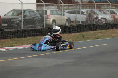 La piloto guayaquileña de 10 años de edad es la única mujer del torneo Provincial.