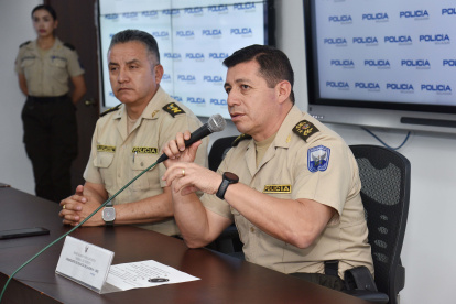 En rueda de prensa la Policía hizo la recomendación de adquirir pitos.