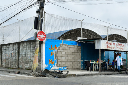 El accidente involucró una camioneta de la empresa pública Segura EP.