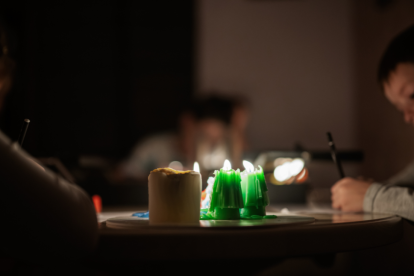 Cortes de luz continúa afectando la rutina de los guayaquileños.