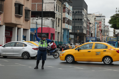 El personal de la ATM estuvo distribuido en el centro, sin embargo hubo confusión debido a que unas cuadras estaban con energía y otras no, aun si colindaban unas con otras.