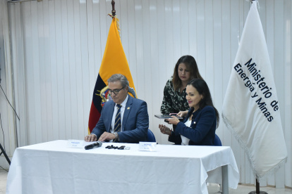 Rueda de prensa sobre los cortes de luz en Ecuador, en el Ministerio Energía y Minas.