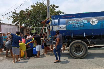 Foto referencial. Los habitantes de decenas de zonas de la ciudad se quedarán sin agua la noche del 27 de septiembre.