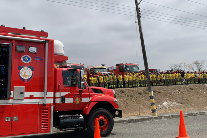 El Cuerpo de Bomberos de Guayaquil indica que está a la espera de la autorización de la Secretaría de Control de Riesgos