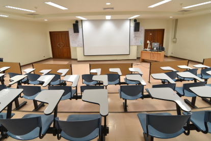 Referencial. Aula de clases vacía.