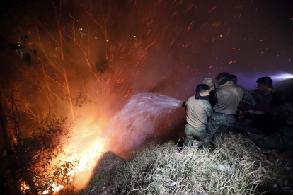 El gran flagelo superó la capacidad de los equipos locales, por lo que debieron contar con la ayuda de bomberos de otras ciudades
