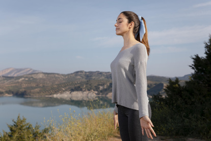 Dedique unos minutos al día a practicar una respiración consciente