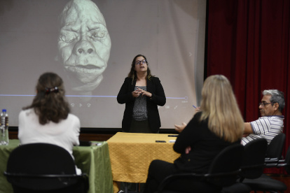 Los análisis fueron expuestos por investigadores al personal de la dirección municipal de Patrimonio.
