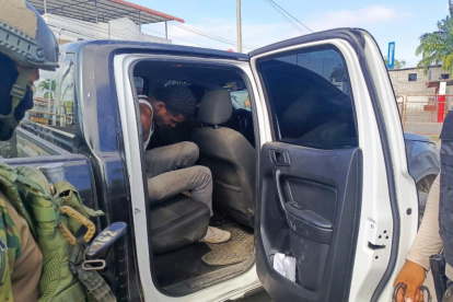 El sujeto fue aprehendido por policías y militares en Tachira, Esmeraldas.