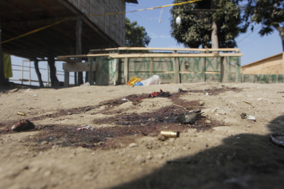 Rastro. El dueño de la casa y organizador del evento falleció en el ataque. Ahora el predio es escena del crimen.