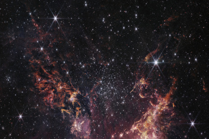 Fotografía cedida este miércoles, 11 de enero, por la NASA en la que registró la región NGC 346, una de las zonas de formación de estrellas más dinámicas en las galaxias cercanas a la Vía Láctea, tomada por el telescopio espacial James Webb de la Administración Estadounidense de Aeronáutica y el Espacio (NASA), la Agencia Espacial Europea (ESA) y la Agencia Espacial Canadiense (CSA). EFE/NASA/ESA/CSA