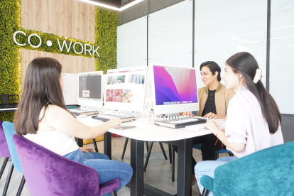 Creadores. Los estudiantes se forman en las universidades para ser creadores de contenido multimedia.