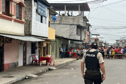 Hombre que se movilizaba en una motocicleta fue acribillado a bala cerca de una escuela
