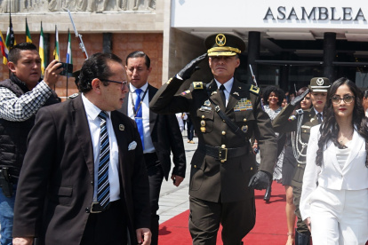 La presidenta de la Asamblea, Viviana Veloz, convocó al Pleno a la sesión solemne para conmemorar la independencia de Guayaquil, que se realizará en el Puerto Principal.